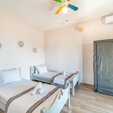 Holiday home Tomazos Fay's House
